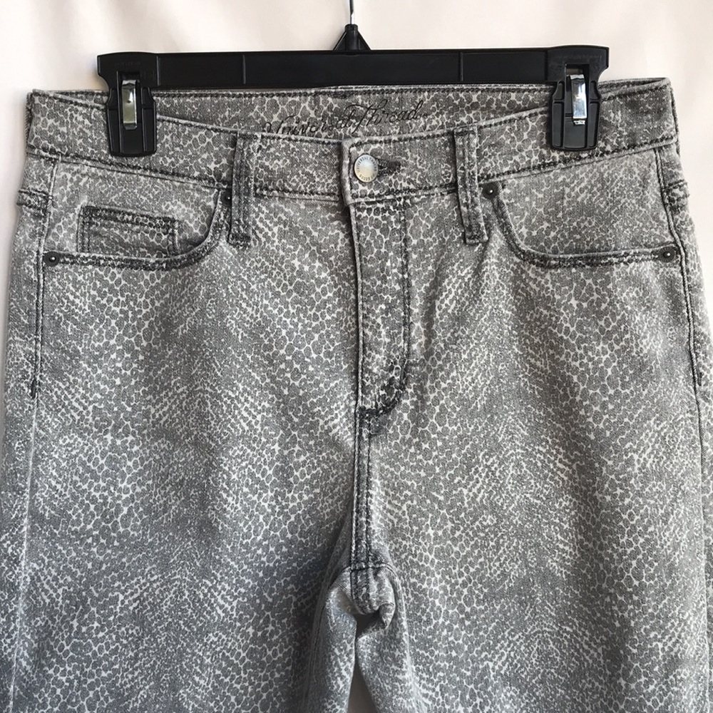 Universal Thread Gray Snakeskin Print Skinny Jeans - image 2